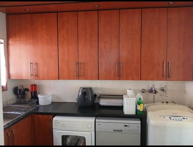 4 BEDROOM HOUSE FOR SALE IN NINAPARK